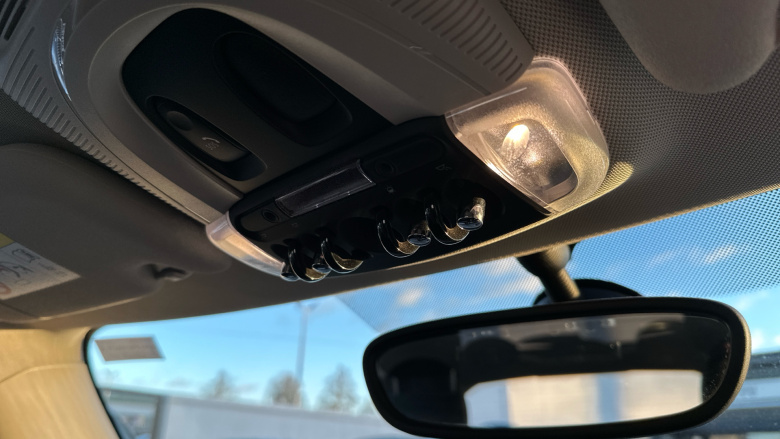 MINI Hatchback 1.5 Cooper Classic 3dr Auto [Comfort/Nav Pack] Petrol Hatchback